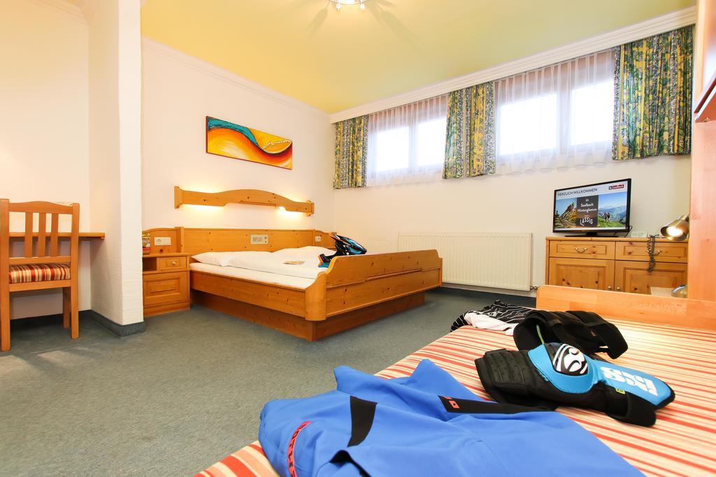 Heli'S Bed & Breakfast 3*